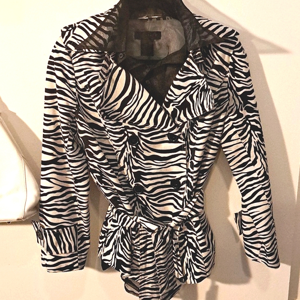 Chic Zebra Print Trench Coat